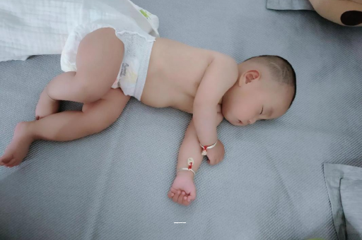 秦皇岛五个月宝宝体重 秦皇岛五个月宝宝体重